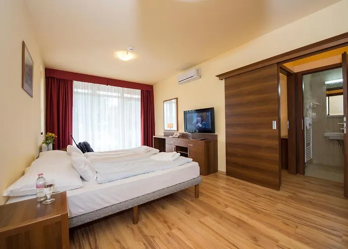 Kehida Family Kehidakustány