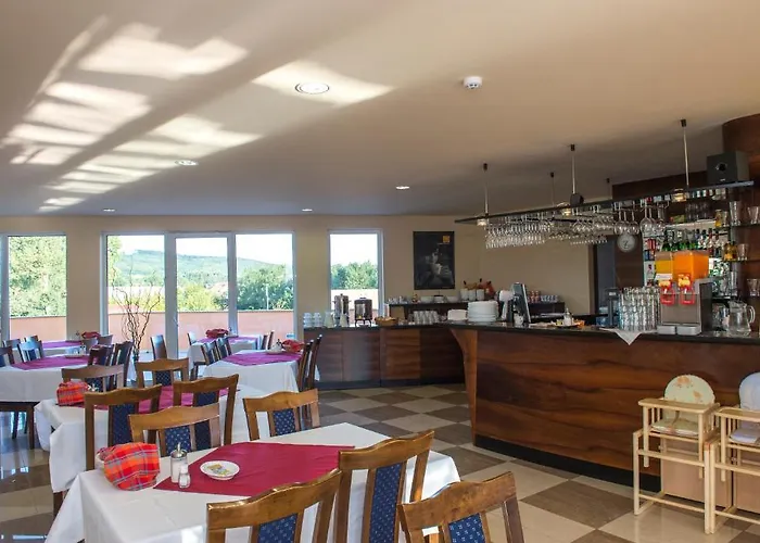 Kehida Family Hotell Kehidakustány