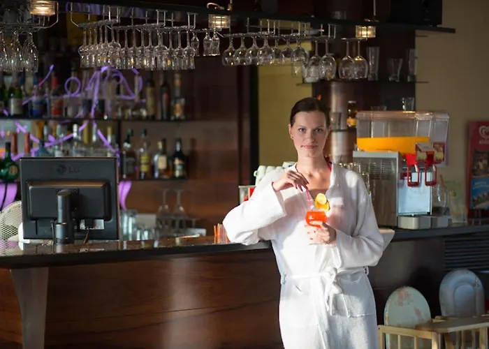 Hotell Kehida Family Kehidakustány